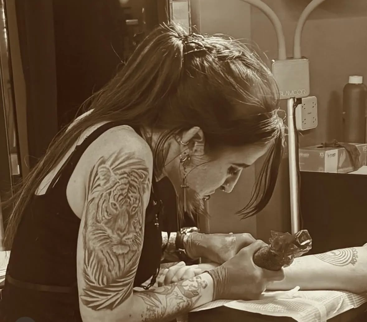 Draven, Tattoo Artist